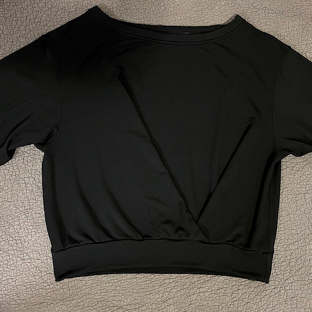 Lululemon Pleated Modal Fleece Pullover- Black, Size 10